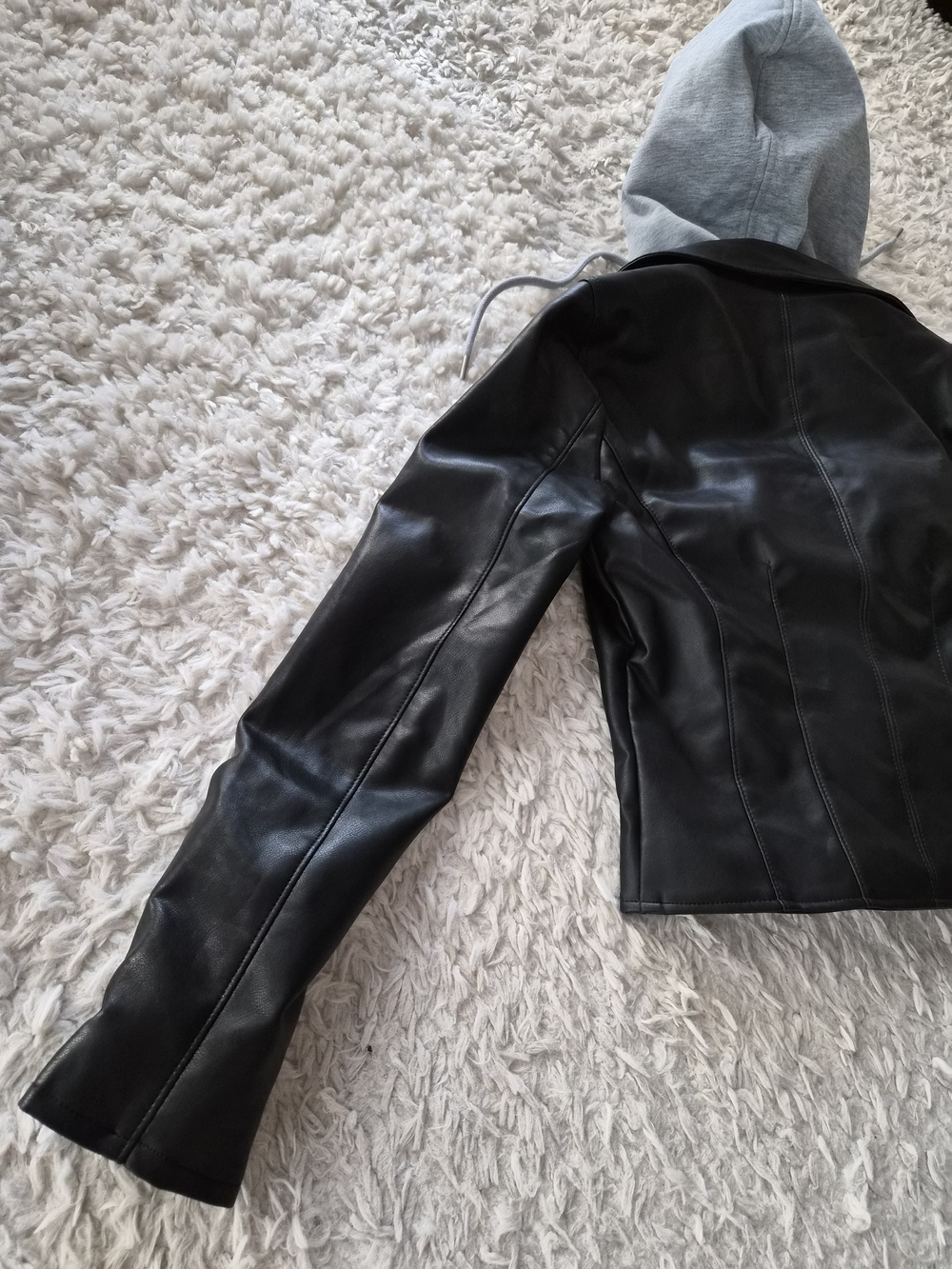 [BLANKNYC] Black Faux Leather Hooded Moto Jacket - Size XS - Picture 15 of 16